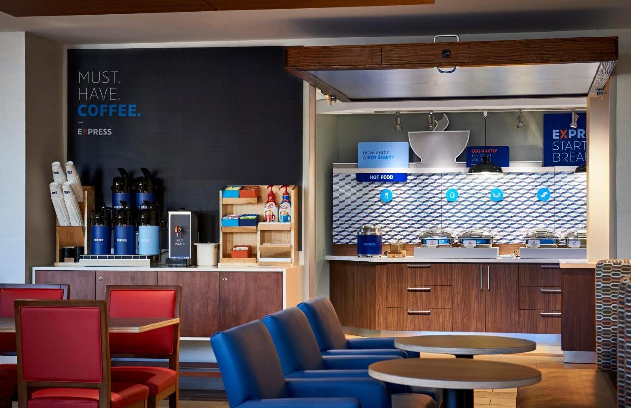 Holiday Inn Express & Suites - Lindale By Ihg Exteriér fotografie