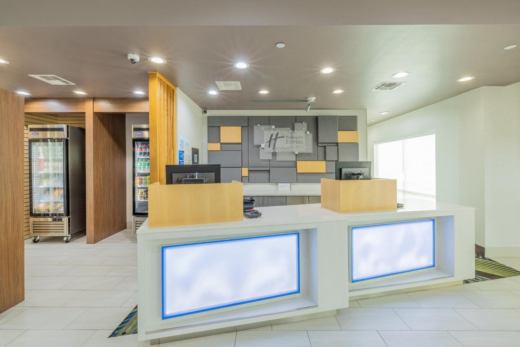 Holiday Inn Express & Suites - Lindale By Ihg Exteriér fotografie