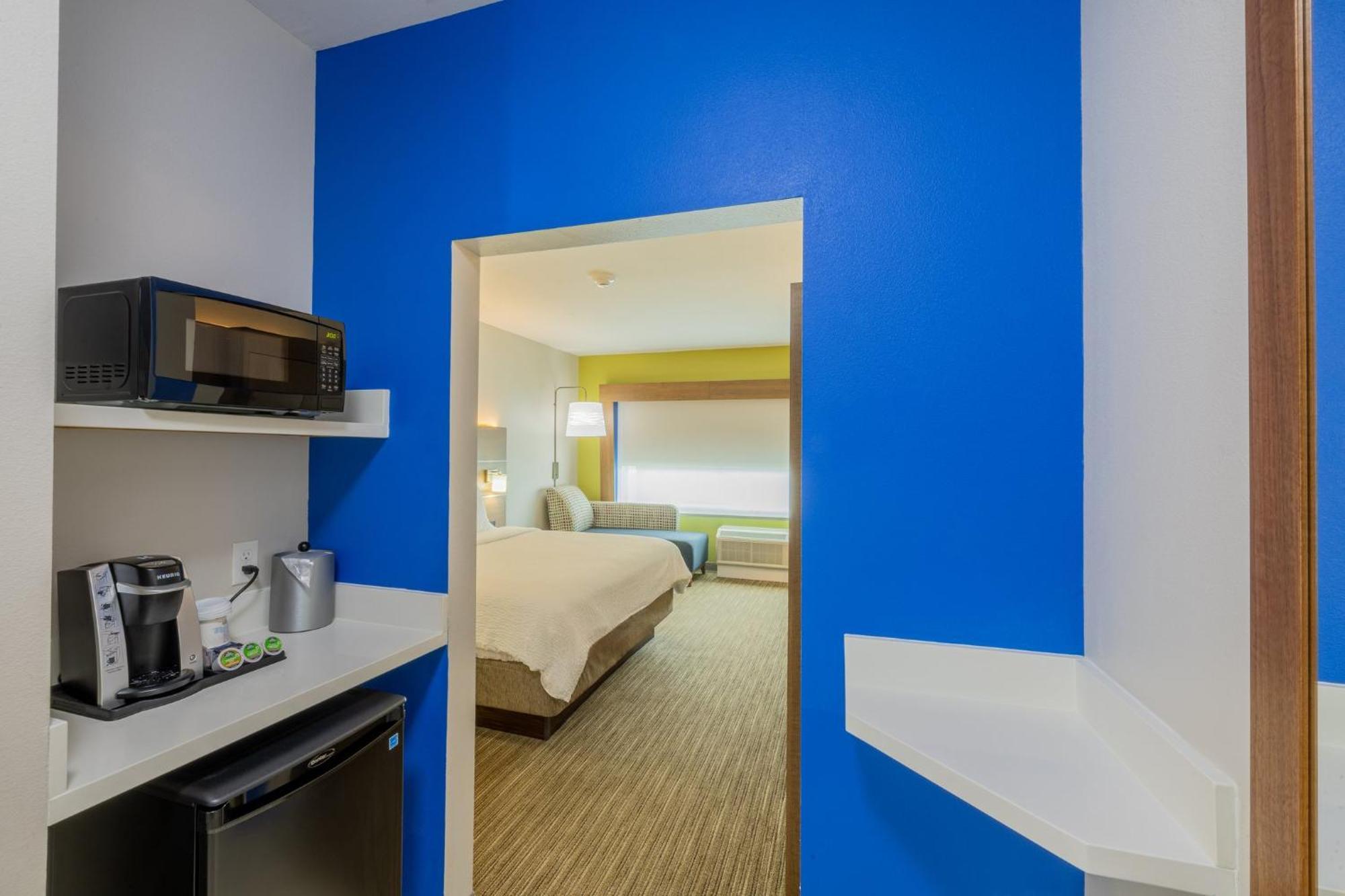 Holiday Inn Express & Suites - Lindale By Ihg Exteriér fotografie