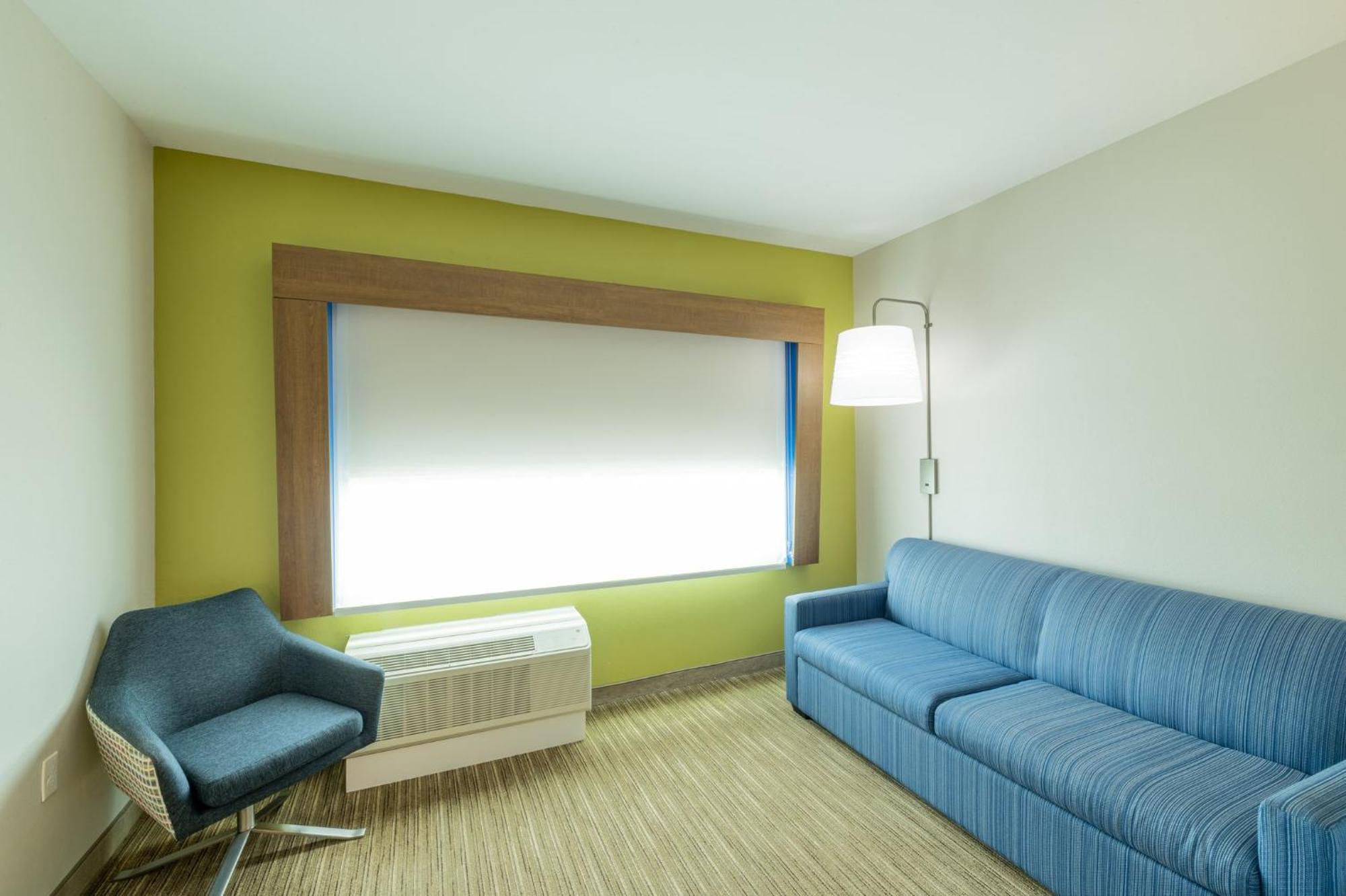 Holiday Inn Express & Suites - Lindale By Ihg Exteriér fotografie