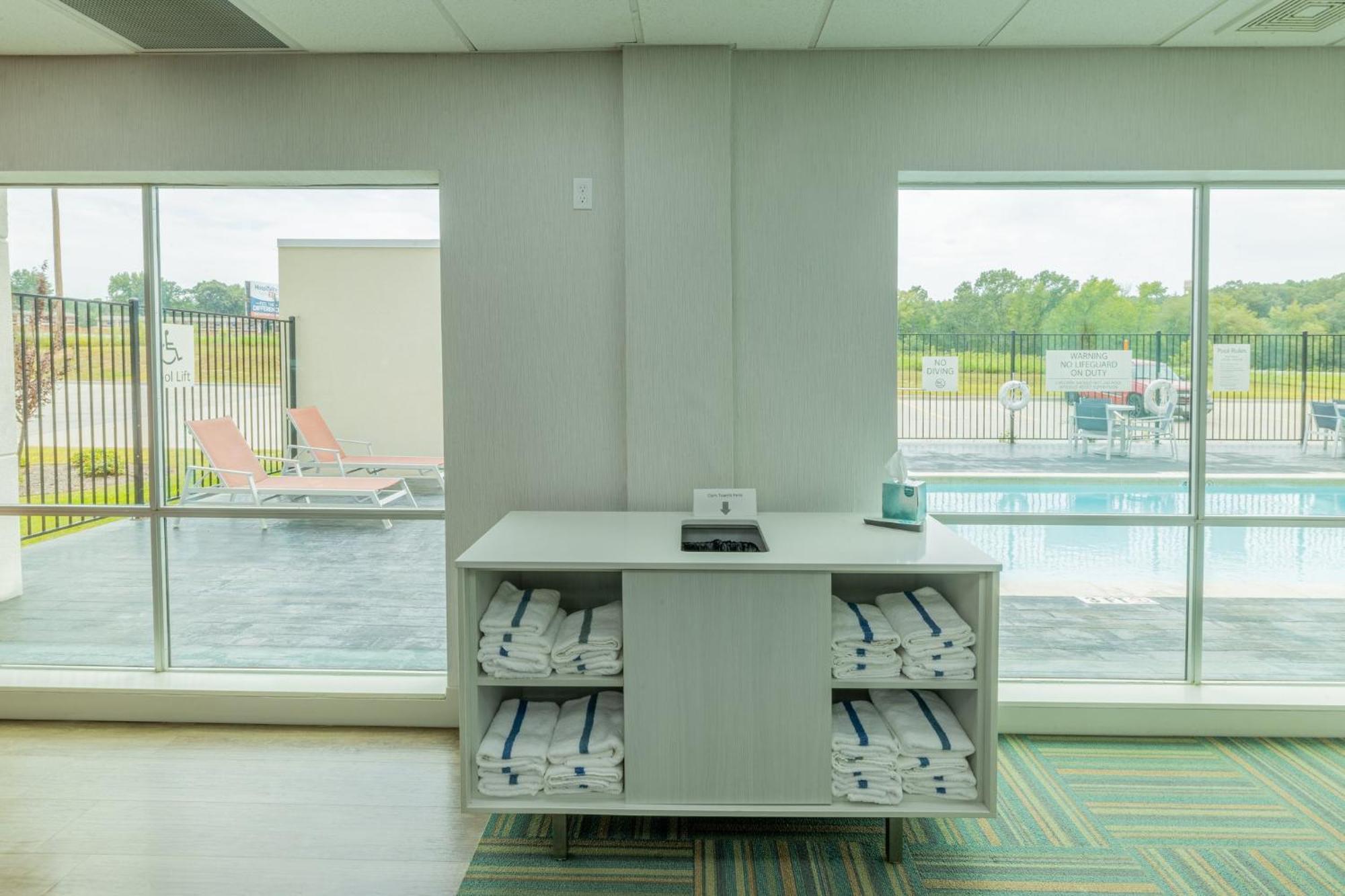 Holiday Inn Express & Suites - Lindale By Ihg Exteriér fotografie