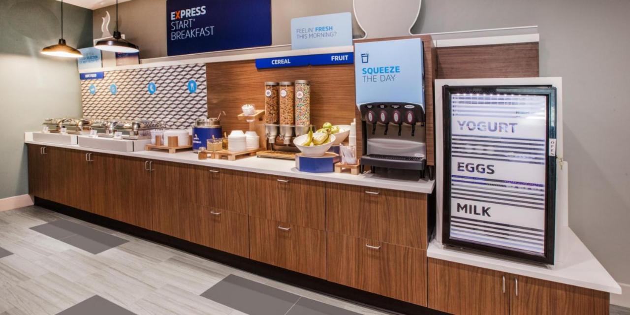 Holiday Inn Express & Suites - Lindale By Ihg Exteriér fotografie